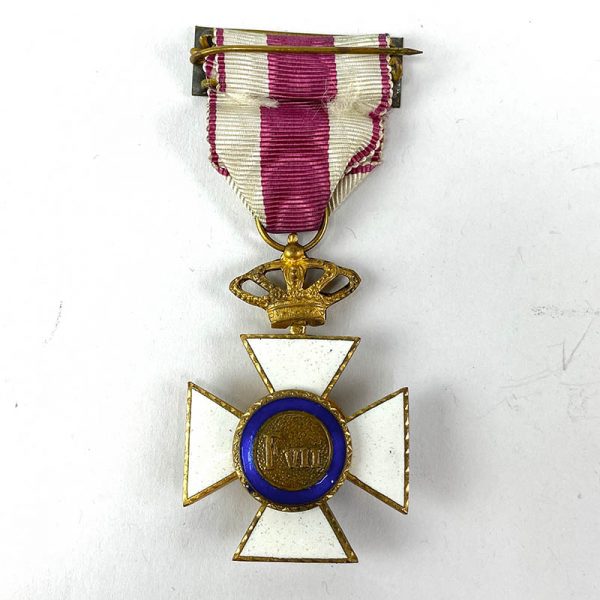 Cruz de la Orden de San Hermenegildo modelo 1951