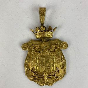 Medallón del Poder Judicial época Franco