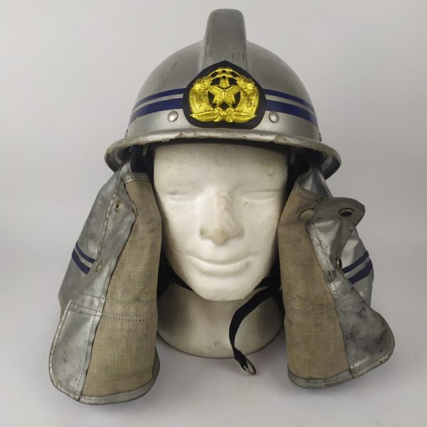 Casco de Bomberos de Yokohama Japón - Imagen 3