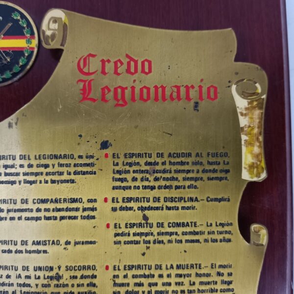 Metopa del credo de la Legión Española