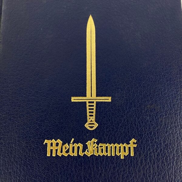 Libro Mein Kampf edición de Aniversario 1939