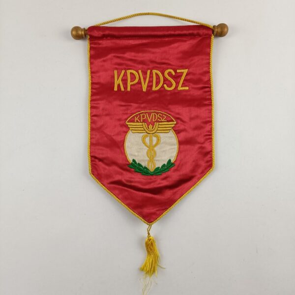 Banderín del KPVDSZ Hungria