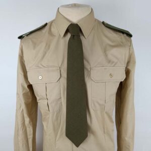 Camisa militar khaki del Ejército Español