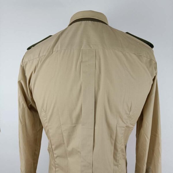 Camisa militar khaki del Ejército Español