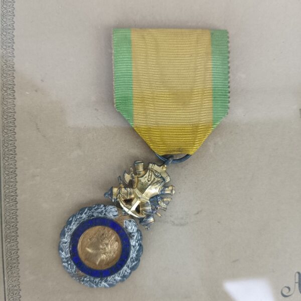 Cuadro con medallas de la 1ª Guerra Mundial