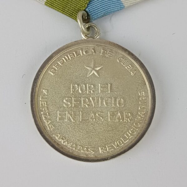 Medalla por el Servicio en las FAR Cuba