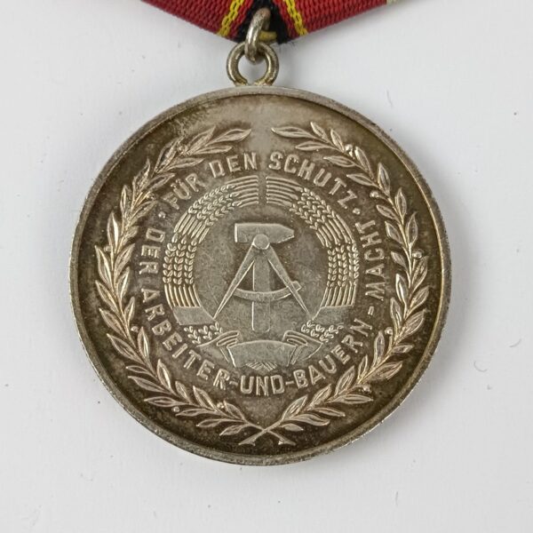 Medalla al Servicio Distinguido del Ejército