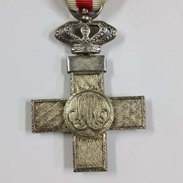 Medalla al Mérito Militar con Distintivo Blanco