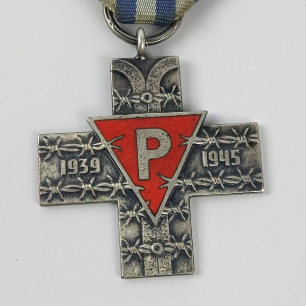 Medalla Cruz de Auschwitz