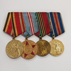 Pasador Soviético con 4 Medallas