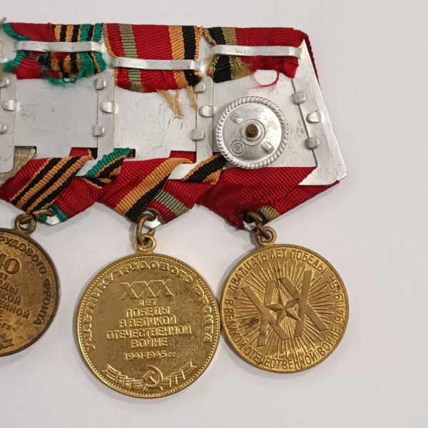 Pasador Soviético con 5 Medallas