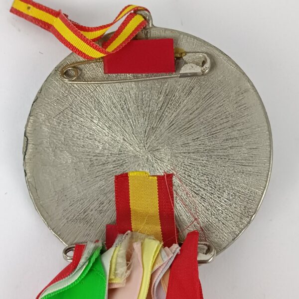 Medallón de la Legión Española con dedicatorias
