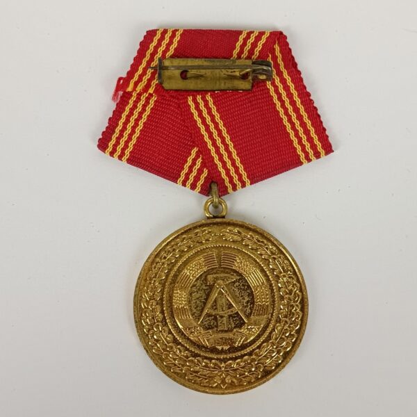 Medalla por Servicio Fiel del MdI 30 años RDA
