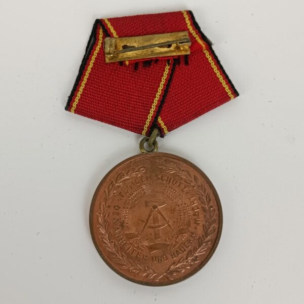Medalla al Servicio Distinguido del Ejército RDA