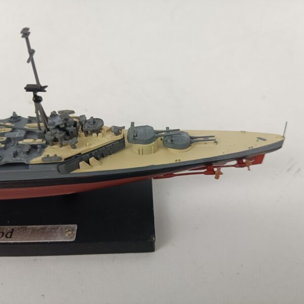 Miniatura HMS Hood 1/1250 en Caja