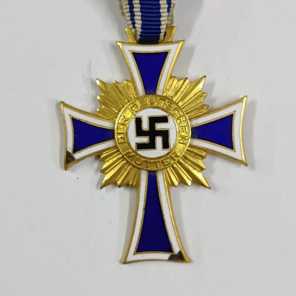 Cruz de Honor de Madre en oro WW2