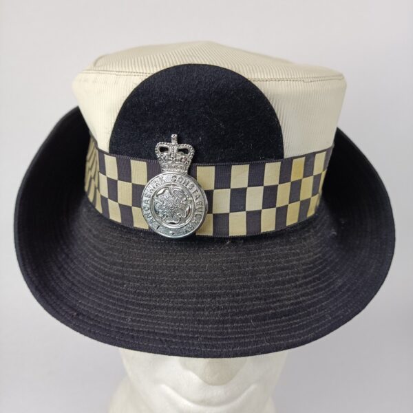 Gorro Femenino para Policía UK