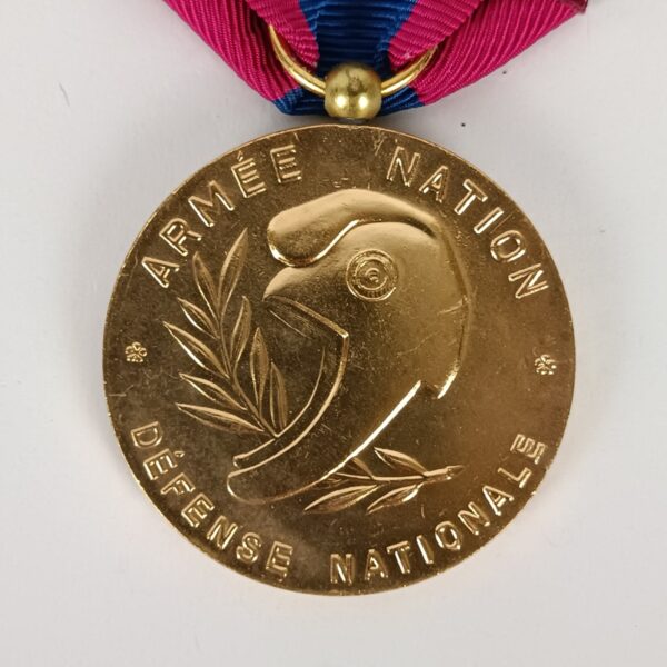 Medalla de la Defensa Nacional con caja Francia