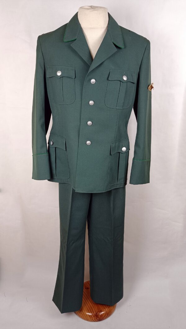 Uniforme de la Policía Alemana RDA