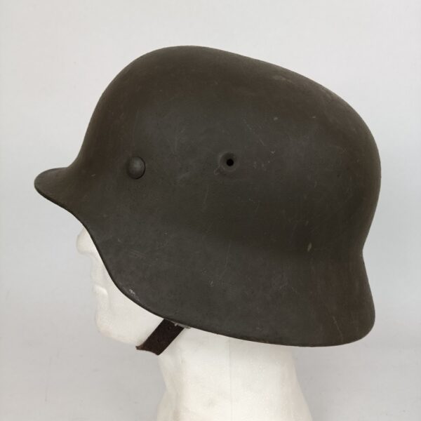 Casco Alemán M40 con funda WW2