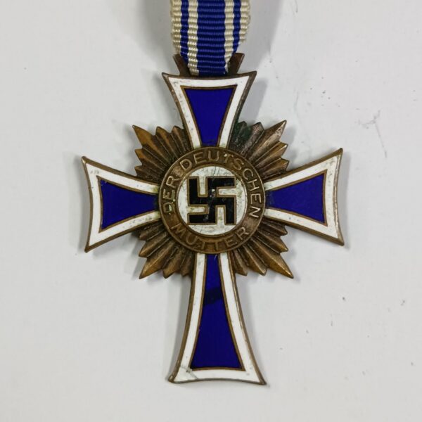 Cruz de Honor de Madre en Bronce WW2