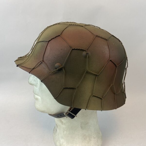 Casco M40 de las SS con camuflaje Alemania Repro - Imagen 3
