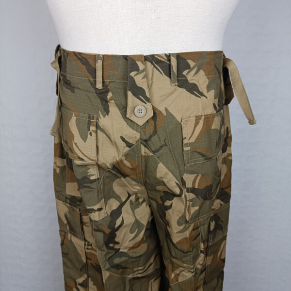 Pantalón DPM Indonesia - Imagen 2