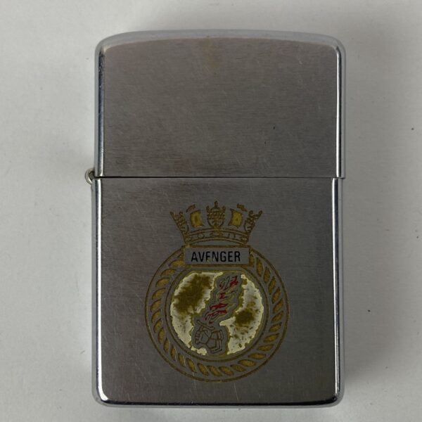 Zippo buque británico HMS Avenger
