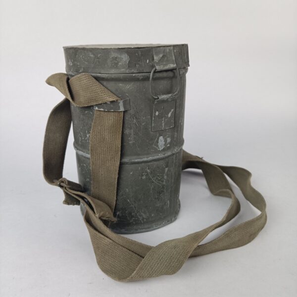 Bote para Máscara Antigás GM-17 Alemania WW1 Original - Imagen 2