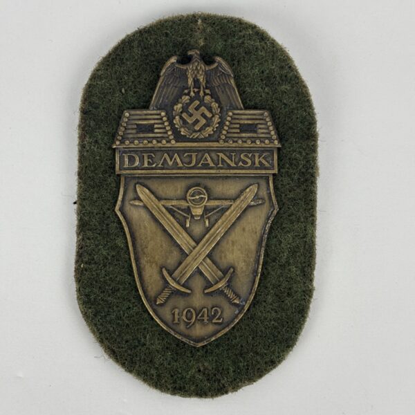 Escudo de campaña de Demyansk WW2 Repro