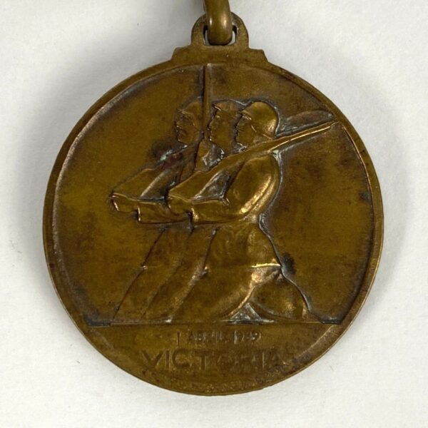 Medalla del Alzamiento y Victoria 1936-1939 España - Imagen 4