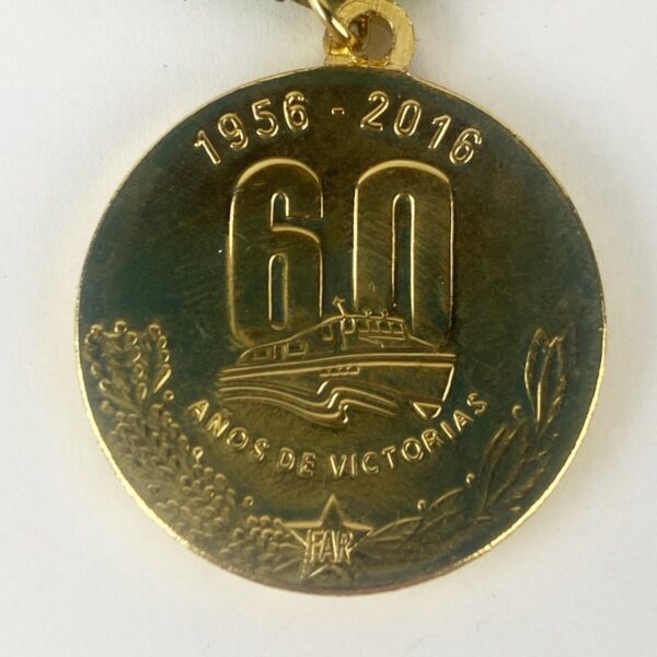 Medalla 60 aniversario de las FAR Cuba - Imagen 4