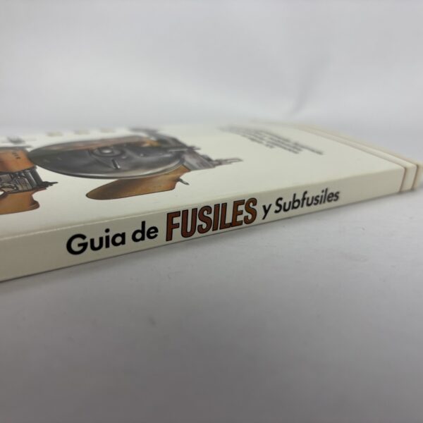 Libro Guía Ilustrada De Los Fusiles y Subfusiles - Imagen 9