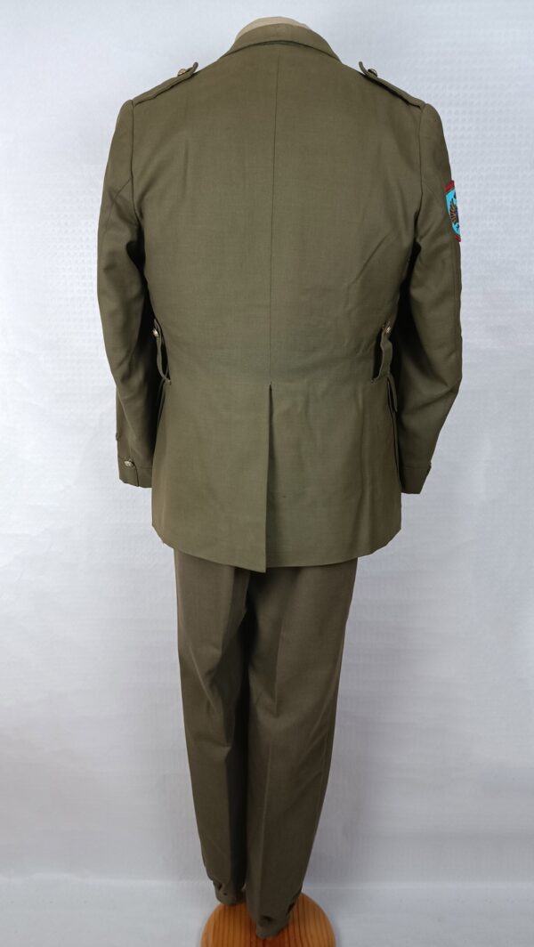 Uniforme de Capitan R79 VII Región Militar España - Imagen 4