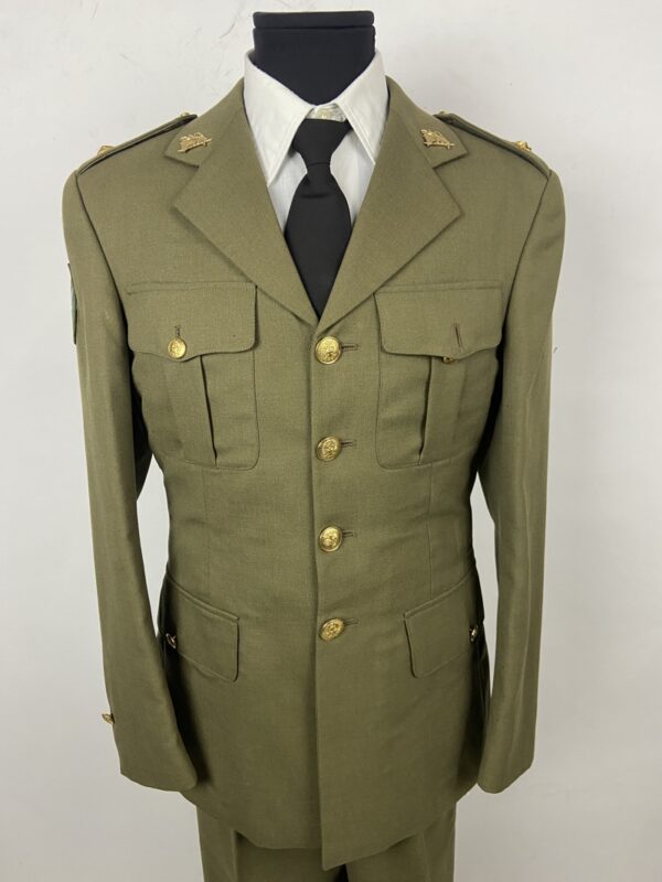 Uniforme de Teniente R79 Cuerpo de Especialistas España