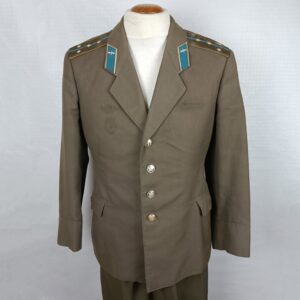 Uniforme de oficial de la Fuerza Aérea Soviética