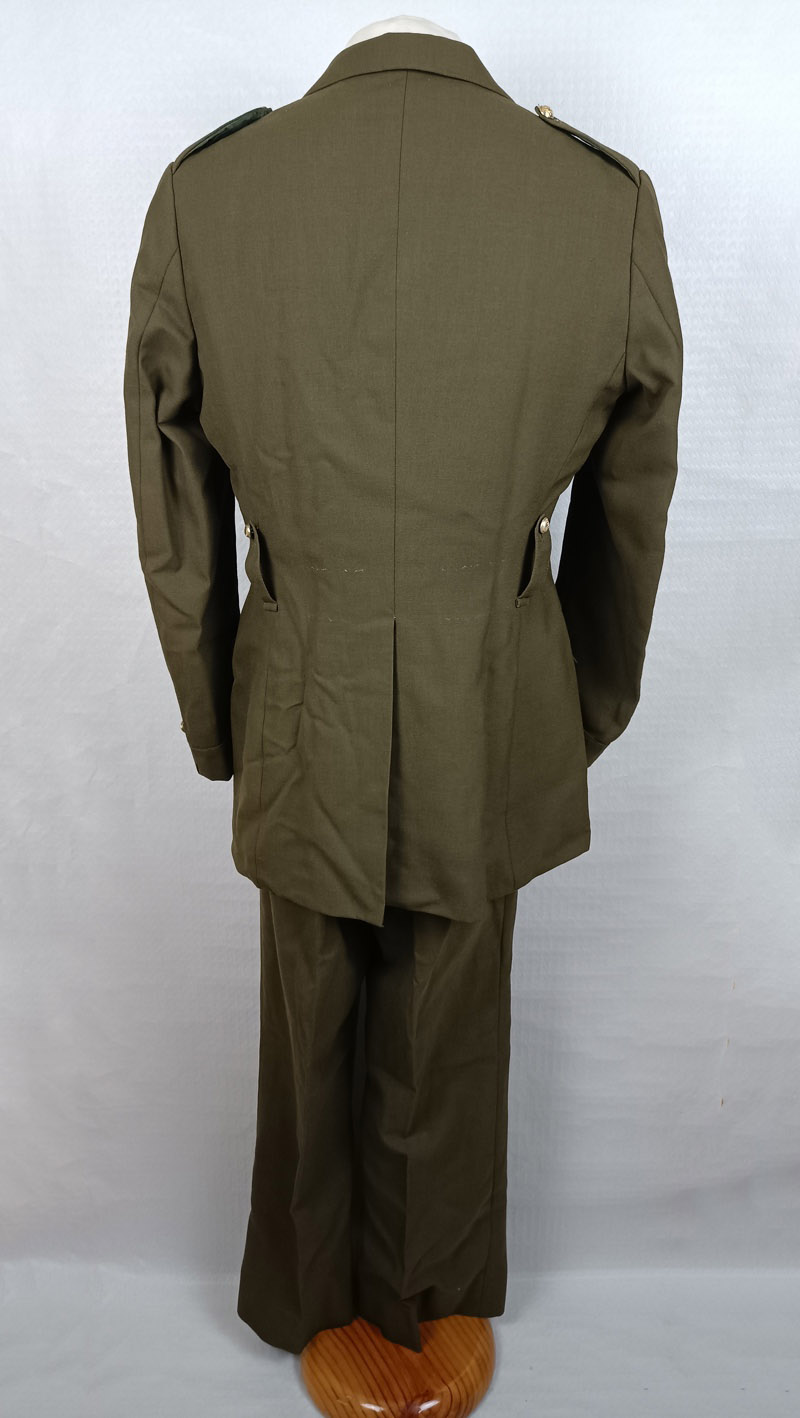 Uniforme Militar de Alférez R43 España (copia) - Imagen 4