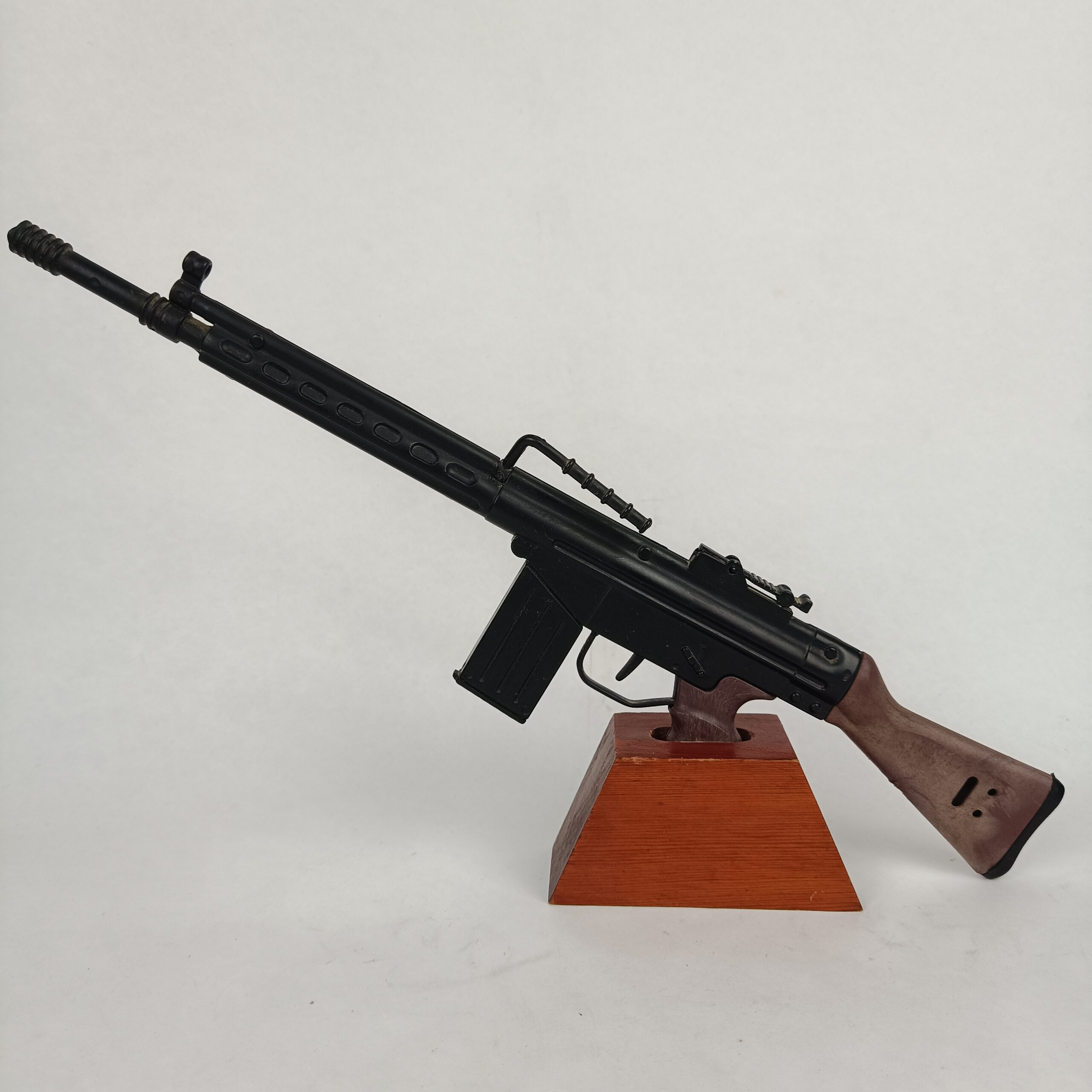 Miniatura fusil CETME B Ejército España