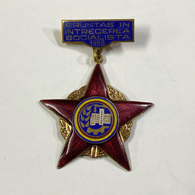Insignia líder en la competición socialista 1968 Rumania