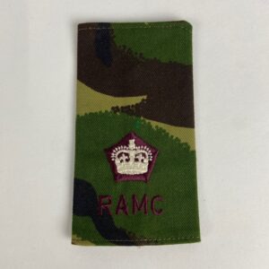Divisa DPM de Comandante o Mayor RAMC UK