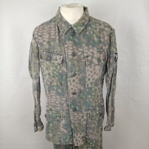 Uniforme M44 Erbsenmuster Waffen SS Repro