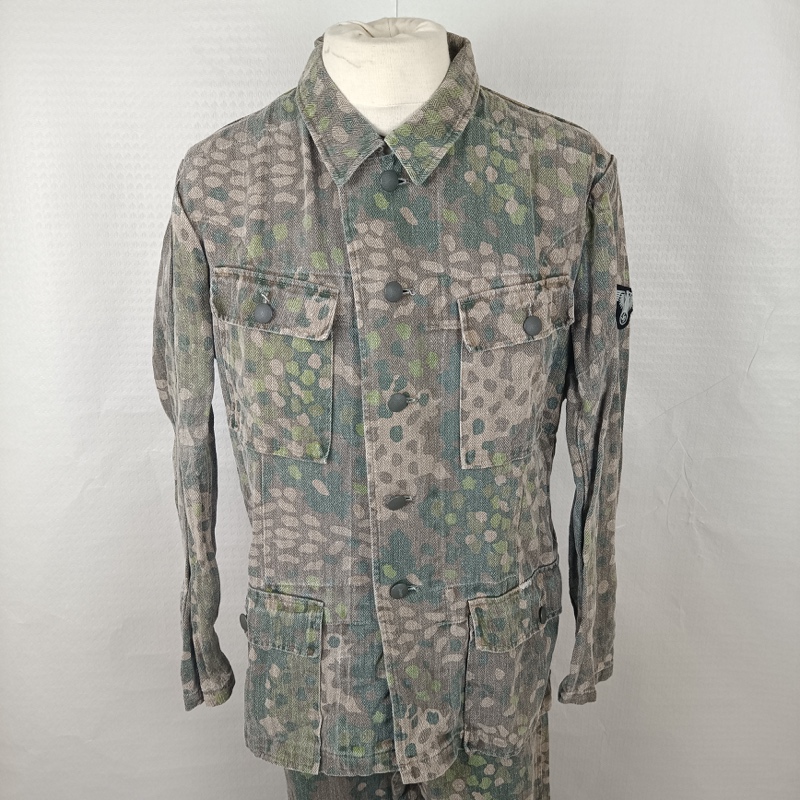 Uniforme M44 Erbsenmuster Waffen SS Repro