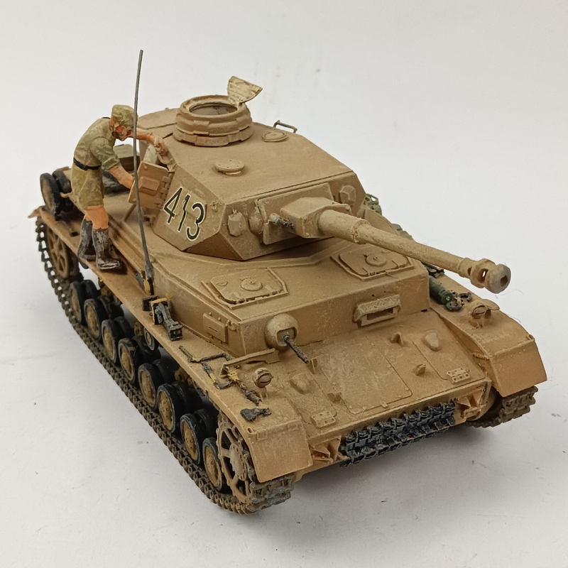 Tanque Panzer IV F2 DAK 1:35 Miniatura